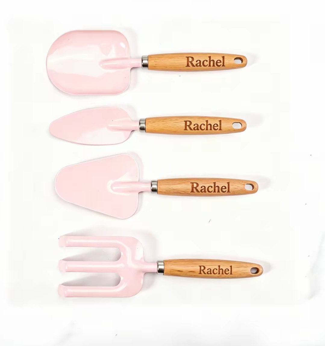 Gardening Tools With Names - 개인 맞춤 이름이 새겨진 미니 나무